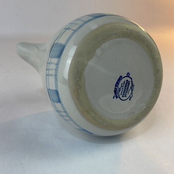 Louisville Stoneware Gaggle of Geese Pottery Pitcher - Picture 8 of 15